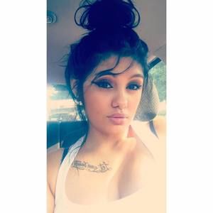 Meet your Posher, Lisett